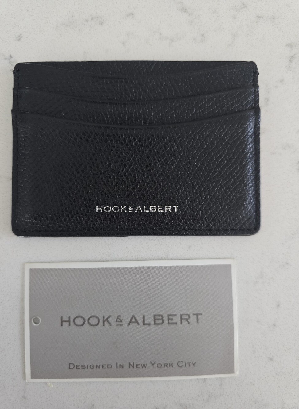 Hook & Albert x Banana Republic Leather Pebble Grain Card Case Black $55